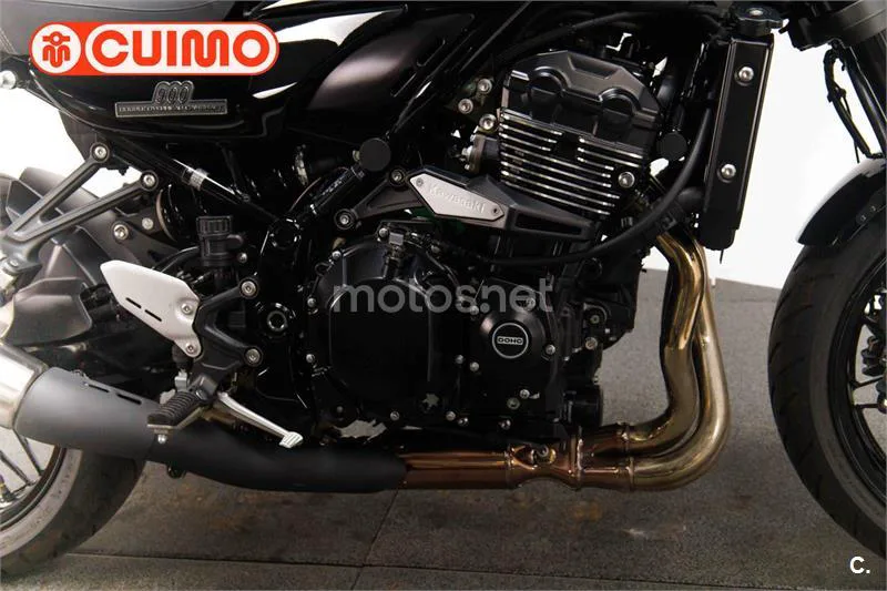 Kawasaki Z900 RS – Vista 13