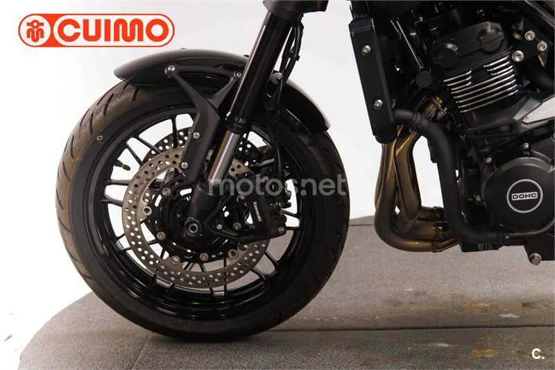 Kawasaki Z900 RS – Vista 21