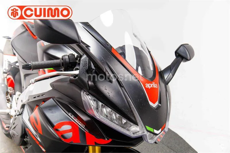 Aprilia RSV4 – Vista 12