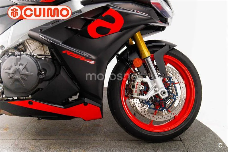 Aprilia RSV4 – Vista 16