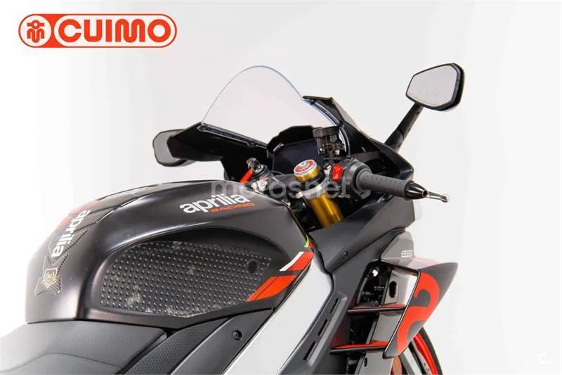 Aprilia RSV4 – Vista 18