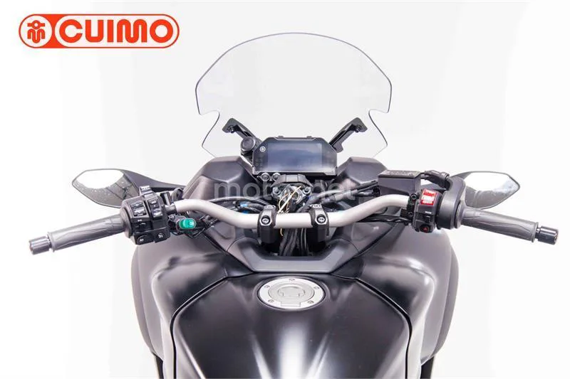 Yamaha Niken – Vista 17
