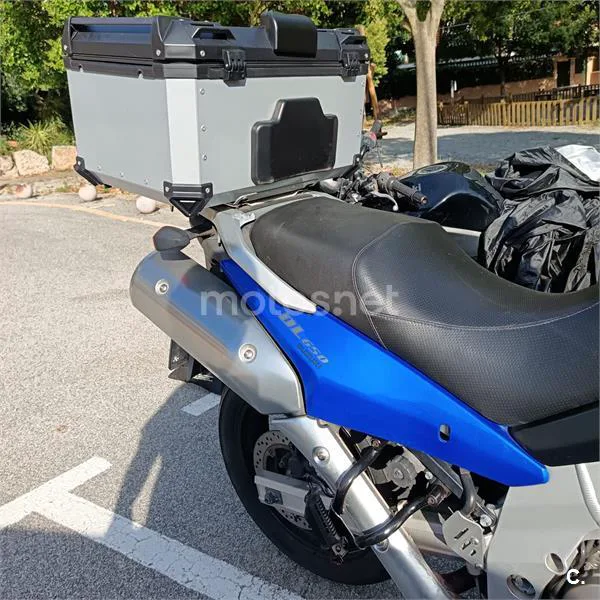 Suzuki V-Strom 650 – Vista 9