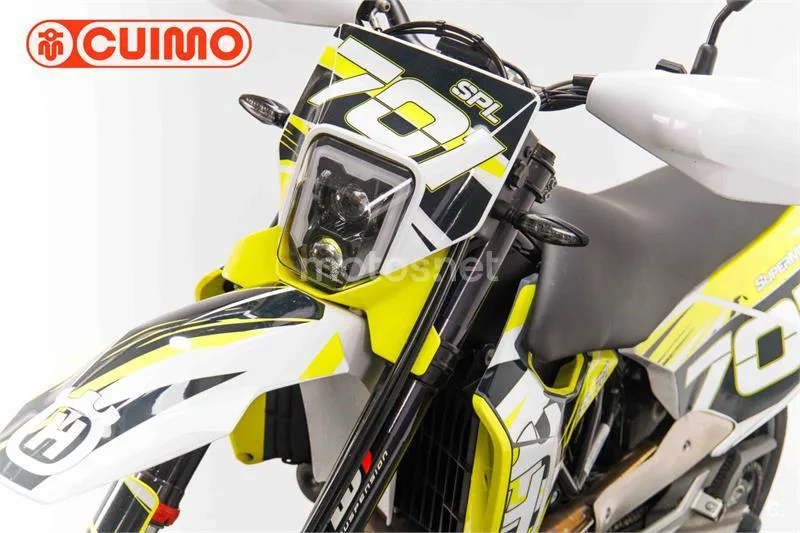 Husqvarna 701 Supermoto – Vista 22