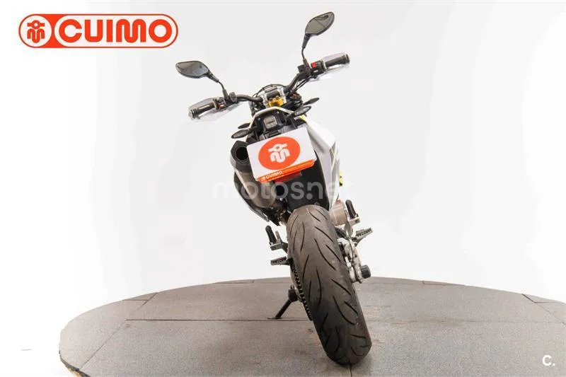 Husqvarna 701 Supermoto – Vista 5