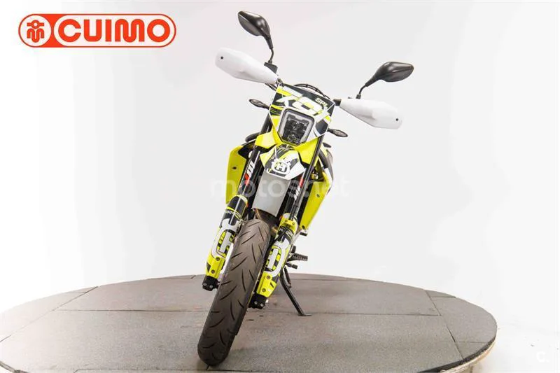 Husqvarna 701 Supermoto – Vista 10