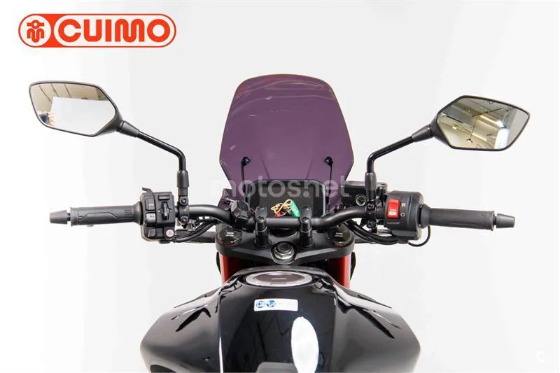 Honda CB 750 Hornet – Vista 17