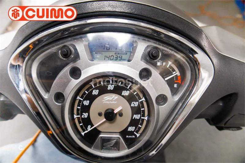 Honda SH 125i – Vista 23