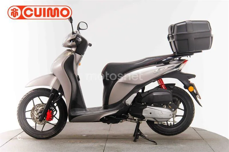 Honda SH 125i – Vista 8