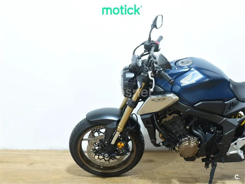 Honda CB 650 R – Vista 8