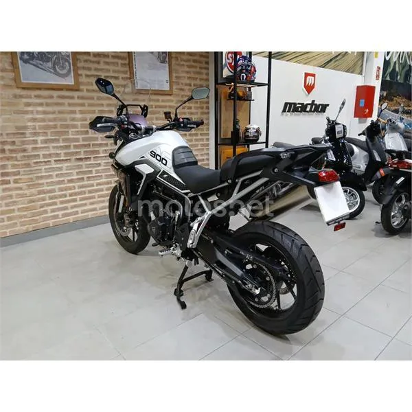 Triumph Tiger 900 – Vista 5