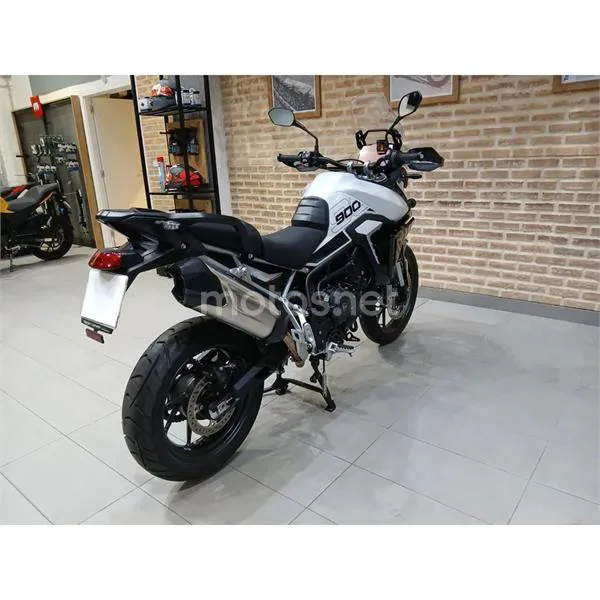 Triumph Tiger 900 – Vista 6