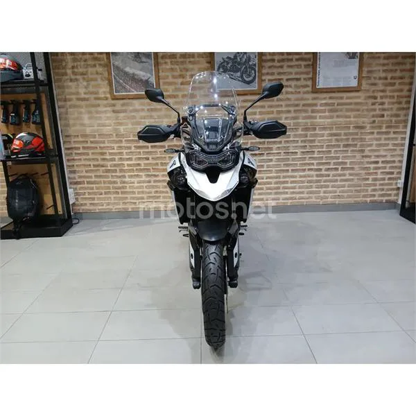 Triumph Tiger 900 – Vista 8
