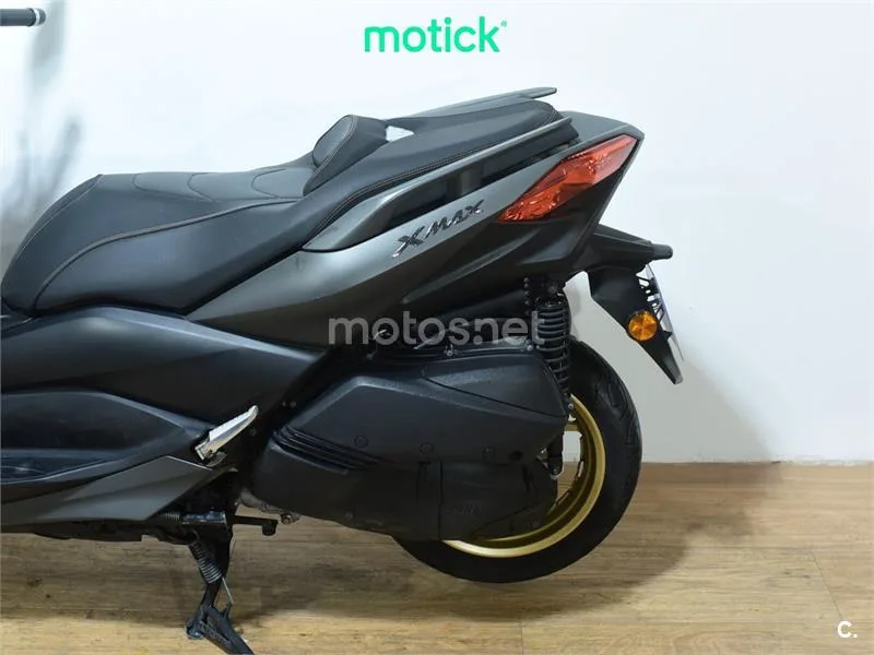 Yamaha XMAX 300 – Vista 9