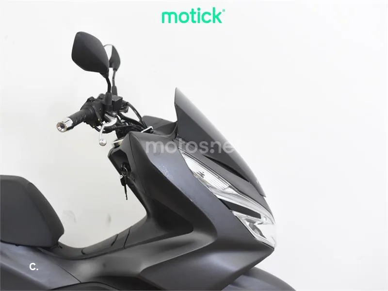 Honda PCX 125 – Vista 3
