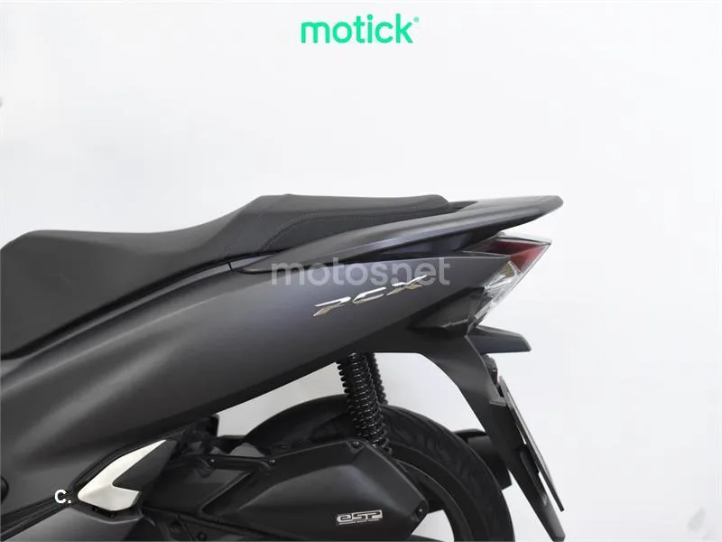 Honda PCX 125 – Vista 6