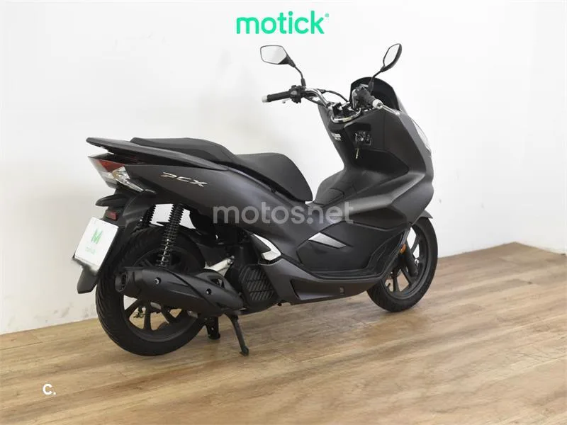 Honda PCX 125 – Vista 7