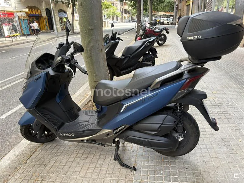Kymco X-Town CT 125 – Vista 2