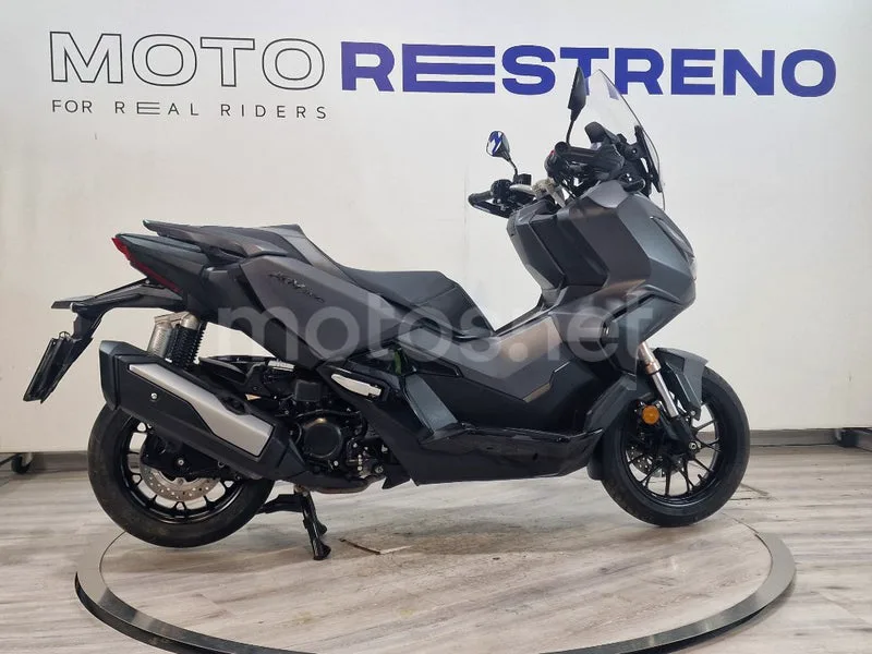 Honda ADV 350 – Vista 7