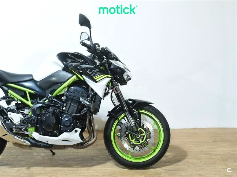 Kawasaki Z900 – Vista 4