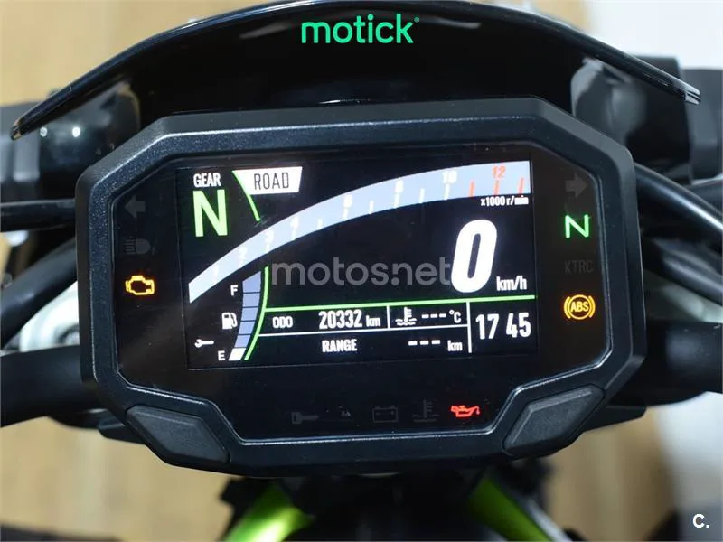 Kawasaki Z900 – Vista 5