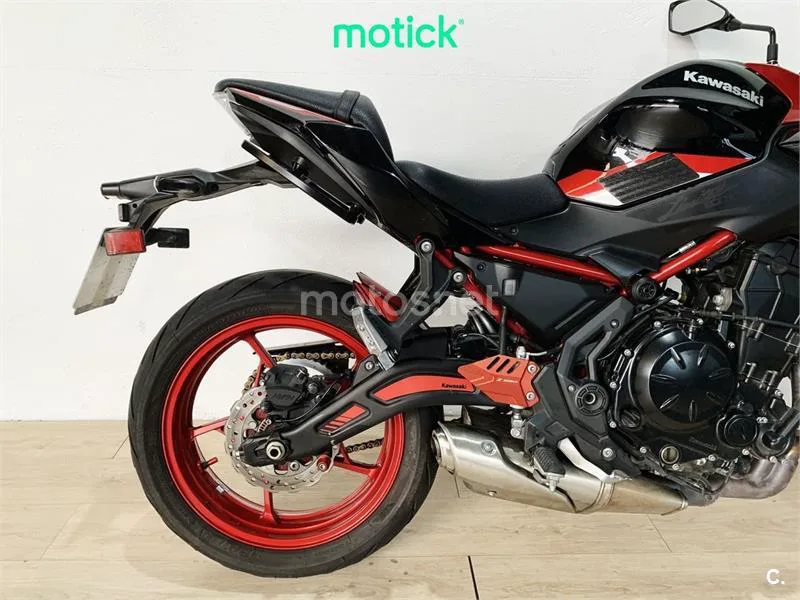 Kawasaki Z650 – Vista 3