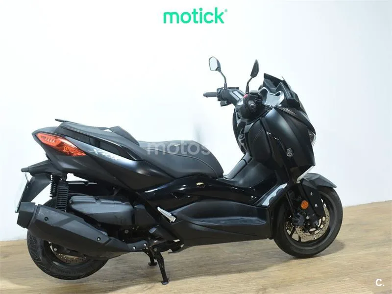 Yamaha XMAX 400 - Vista 10