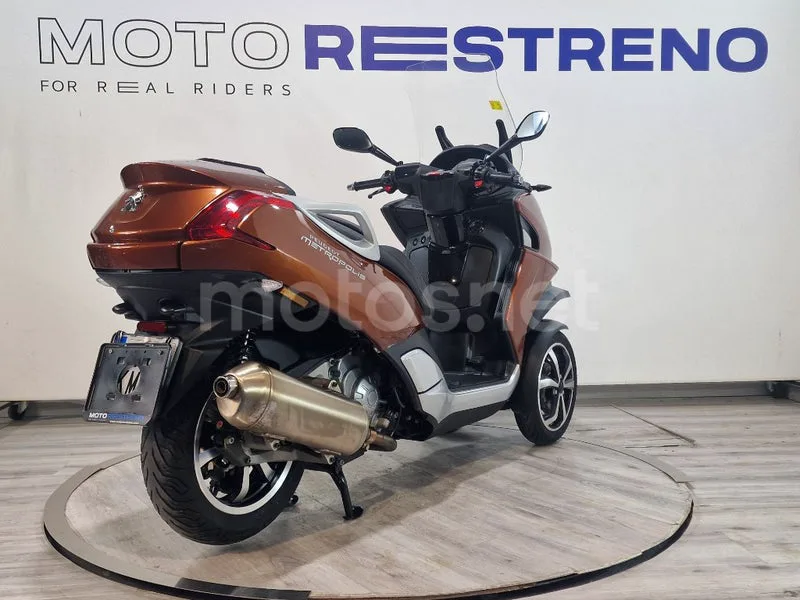 Peugeot Metropolis 400 – Vista 8