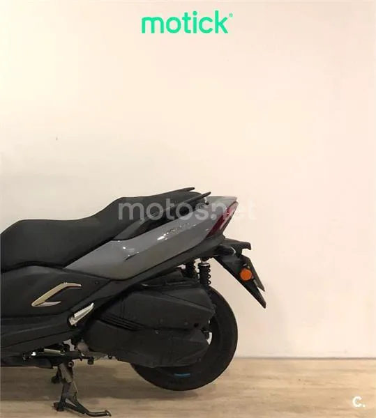 Yamaha Tricity – Vista 8