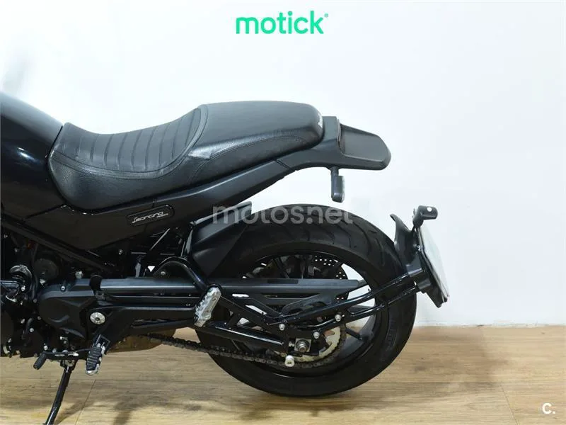 Benelli Leoncino 500 – Vista 9