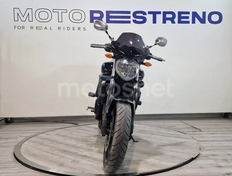 Yamaha FZ6 – Vista 4