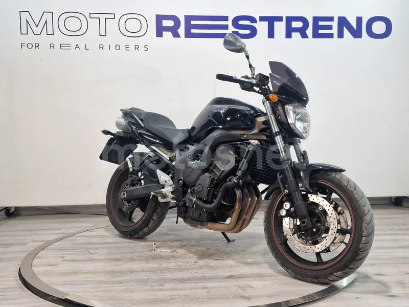 Yamaha FZ6 – Vista 6