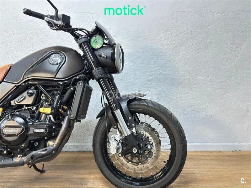 Benelli Leoncino 500 – Vista 4