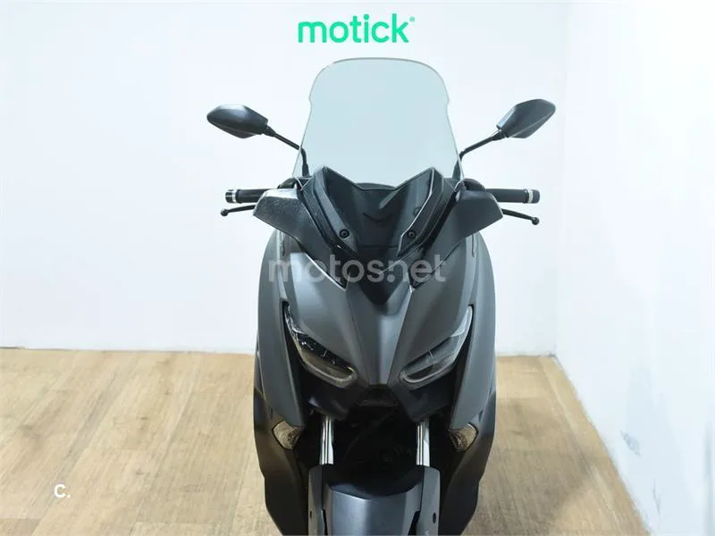 Yamaha XMAX 300 – Vista 11
