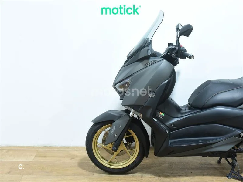 Yamaha XMAX 300 – Vista 8