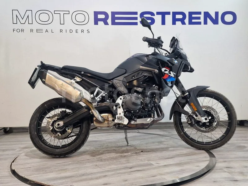 BMW F 900 GS – Vista 7