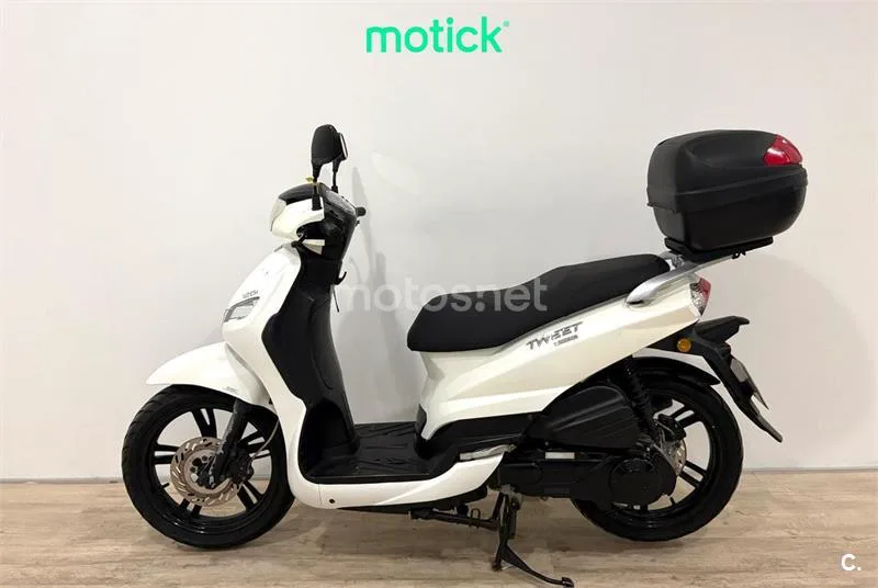 Peugeot Tweet 125 – Vista 5