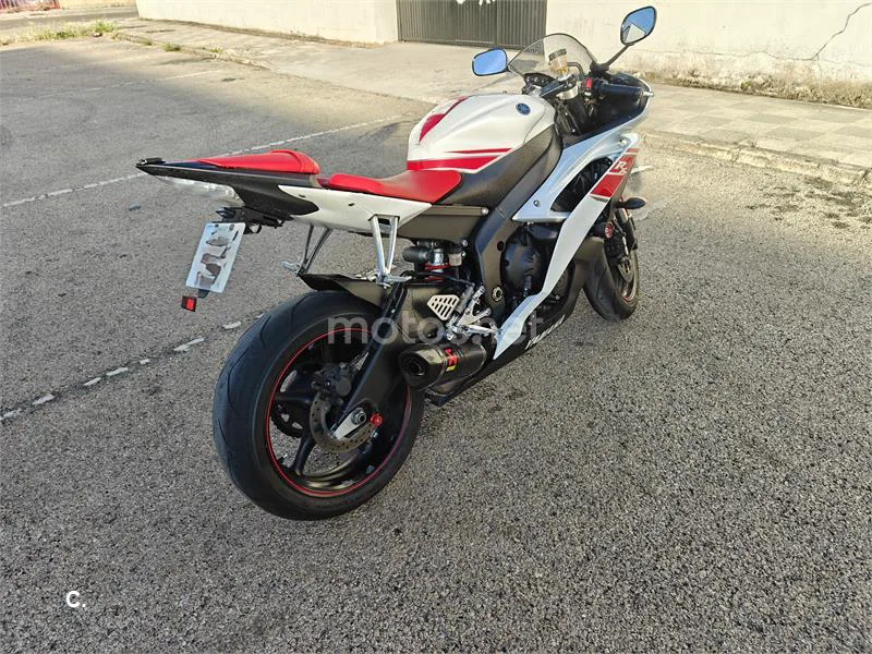 Yamaha R6R – Vista 3