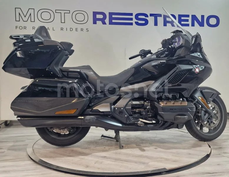 Honda Gold Wing – Vista 7