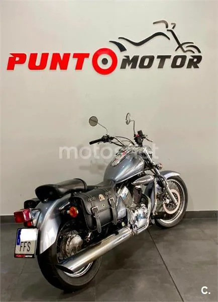 Suzuki Intruder 250 – Vista 4