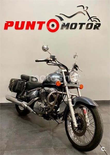 Suzuki Intruder 250 – Vista 5