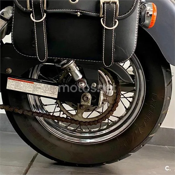 Suzuki Intruder 250 – Vista 8