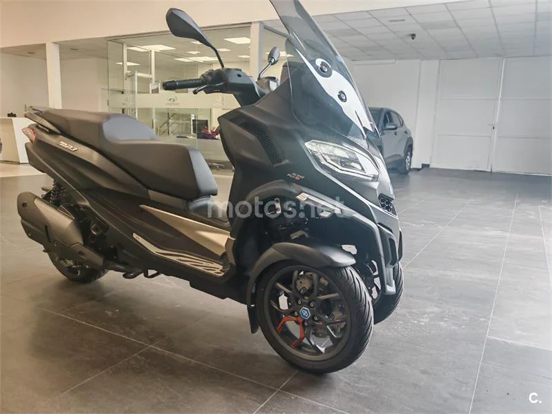 Piaggio MP3 530 Exclusive – Vista 4