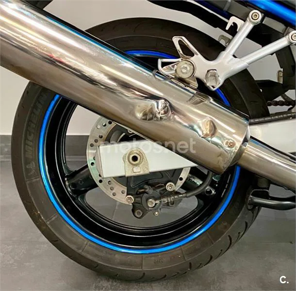 Suzuki Bandit 650 S – Vista 12