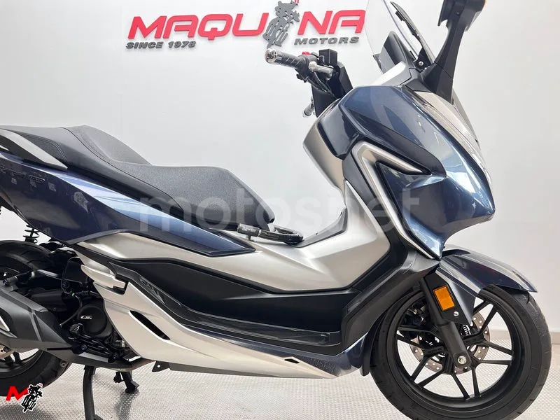 Honda Forza – Vista 3