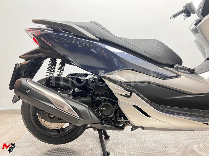 Honda Forza – Vista 4