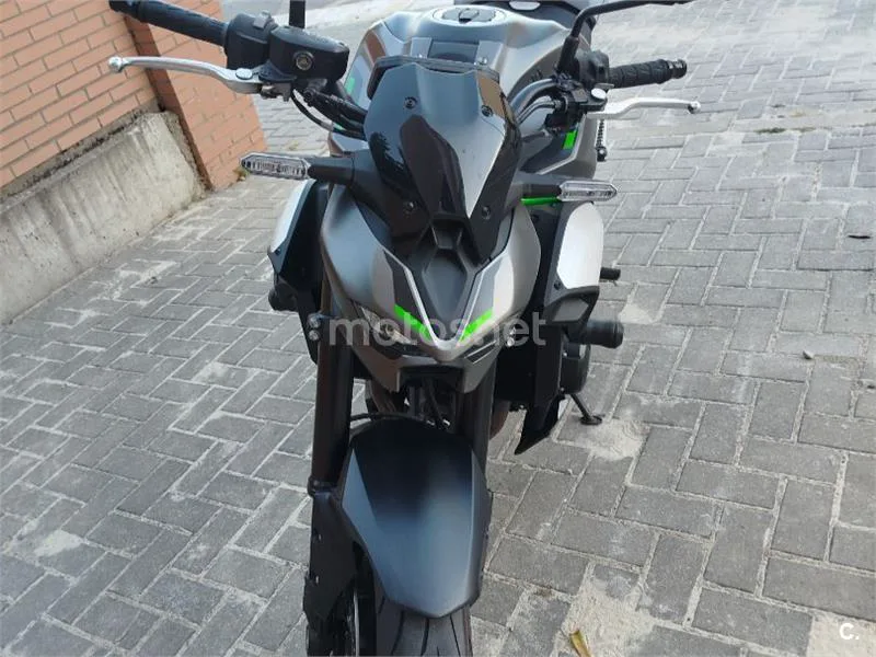 Kawasaki Z900 – Vista 3