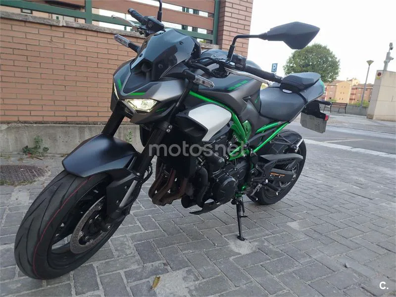 Kawasaki Z900 – Vista 4
