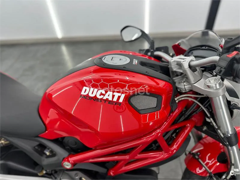 Ducati Monster 696 – Vista 12
