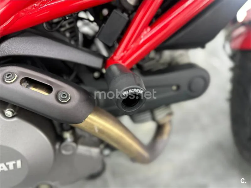 Ducati Monster 696 – Vista 26